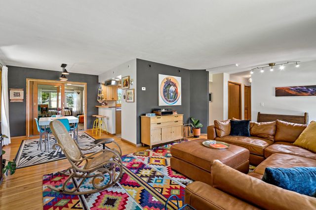 3324 Skycroft Drive, Saint Anthony, MN 55418