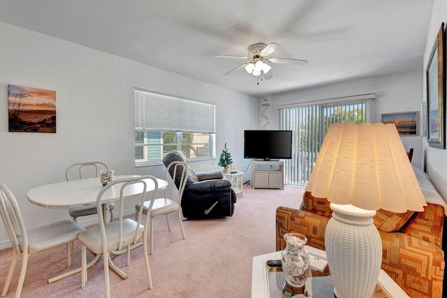 2409 AVENUE B, Bradenton Beach, FL 34217