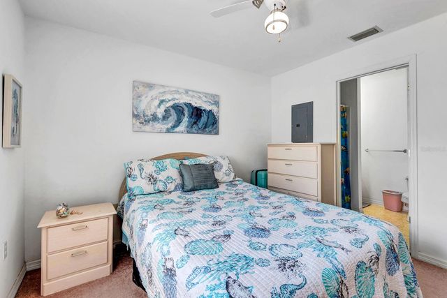 2409 AVENUE B, Bradenton Beach, FL 34217