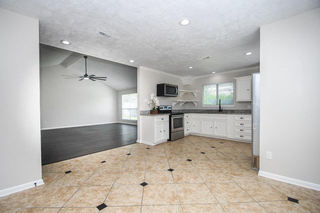 6906 Grant Drive, Richmond, TX 77469