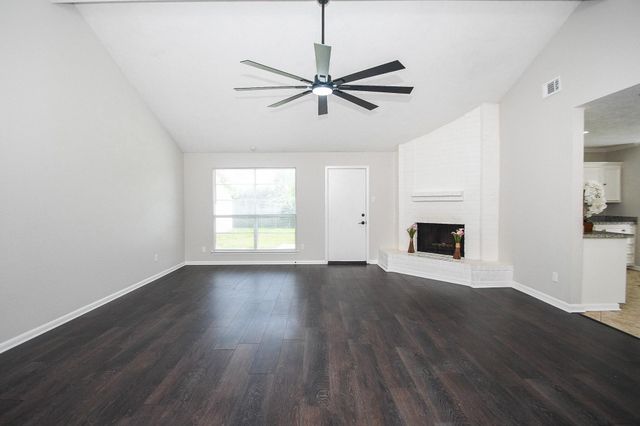 6906 Grant Drive, Richmond, TX 77469