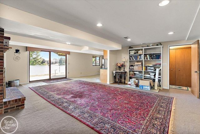 3286 Sandy Pt. Drive, Shelby Twp, MI 48316