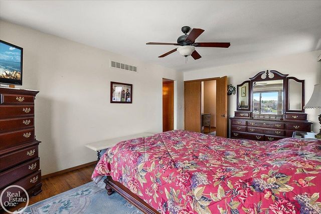 3286 Sandy Pt. Drive, Shelby Twp, MI 48316