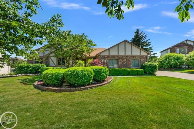 3286 Sandy Pt. Drive, Shelby Twp, MI 48316