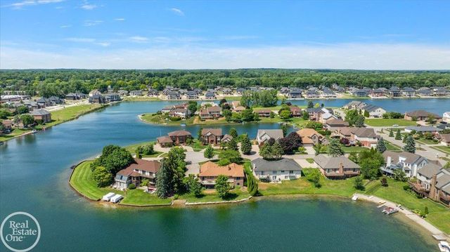 3286 Sandy Pt. Drive, Shelby Twp, MI 48316