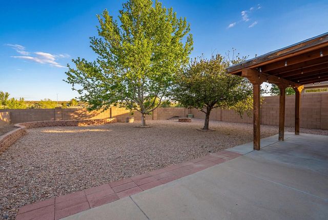 428 Peaceful Meadows Drive NE, Rio Rancho, NM 87144