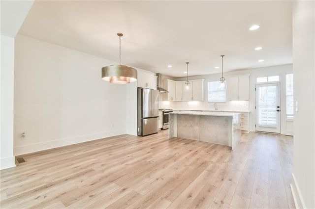 5858 Westin Road, Sandy Springs, GA 30328