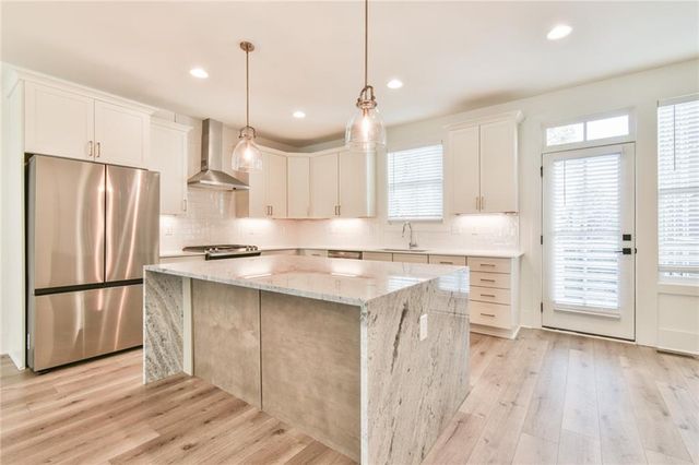 5858 Westin Road, Sandy Springs, GA 30328