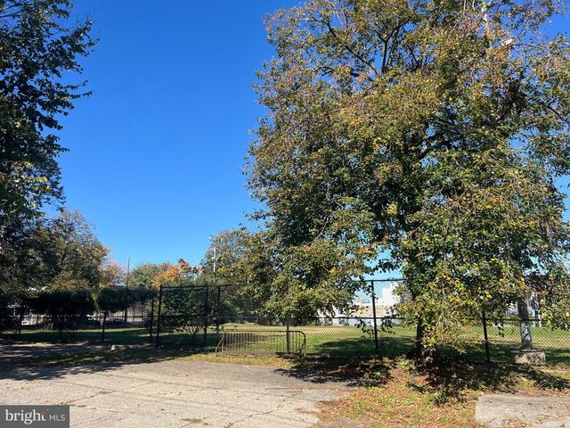 5118 OGDEN ST, Philadelphia, PA 19139
