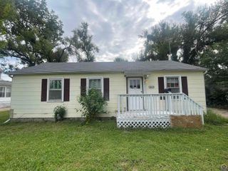 1032 NE Green ST, Topeka, KS 66616