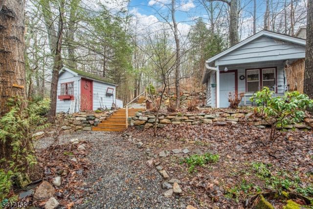 239 E Shore Lake Owassa Rd, Frankford Twp., NJ 07860