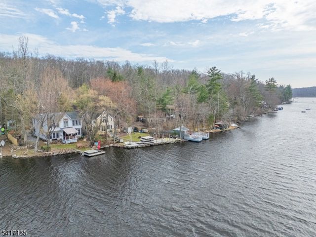 239 E Shore Lake Owassa Rd, Frankford Twp., NJ 07860