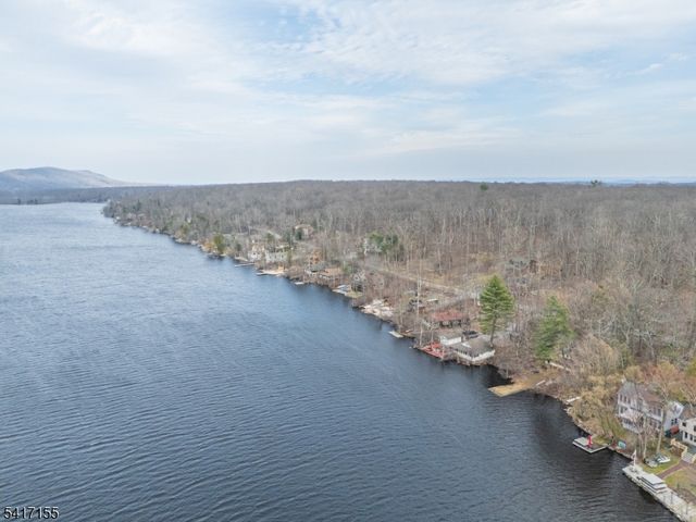 239 E Shore Lake Owassa Rd, Frankford Twp., NJ 07860