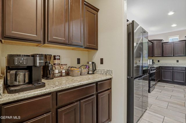 14929 TED BANKS Avenue, El Paso, TX 79938