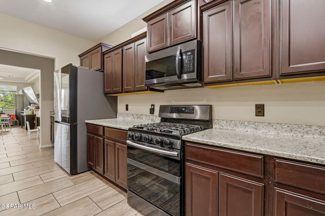 14929 TED BANKS Avenue, El Paso, TX 79938