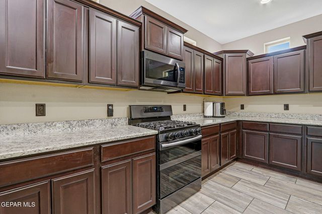14929 TED BANKS Avenue, El Paso, TX 79938