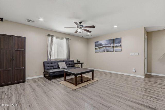 14929 TED BANKS Avenue, El Paso, TX 79938