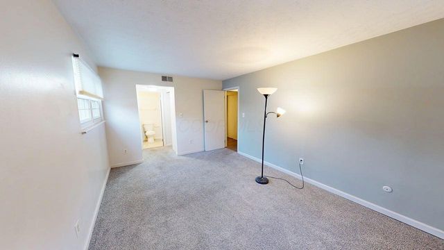 5285 Portland Street, 104, Columbus, OH 43235