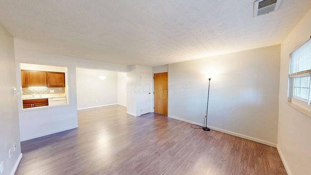 5285 Portland Street, 104, Columbus, OH 43235