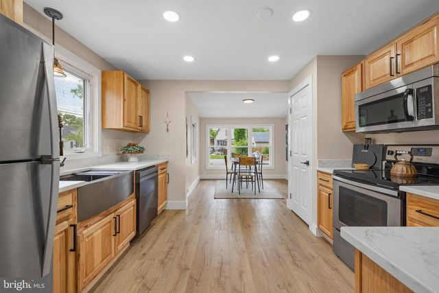 66 NEW JERSEY AVE, Pennsville, NJ 08070