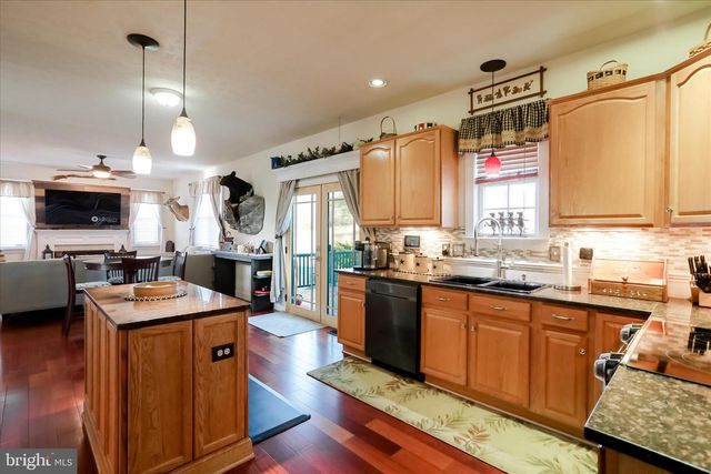 2747 TIMBER RIDGE RD, Capon Bridge, WV 26711