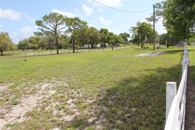 8225 WAKEFORD ROAD, Lake Wales, FL 33898