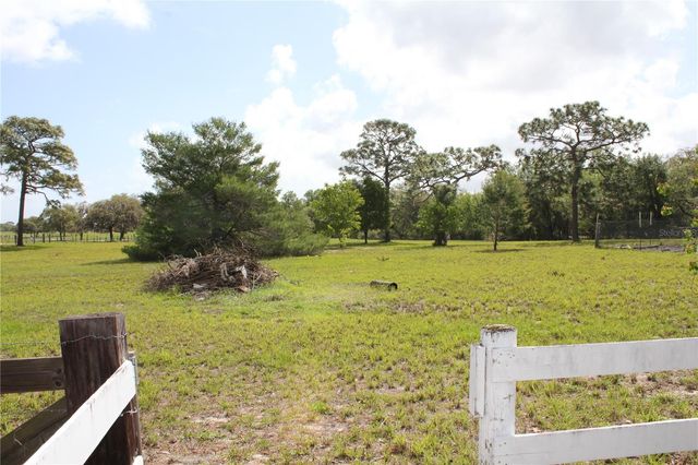 8225 WAKEFORD ROAD, Lake Wales, FL 33898