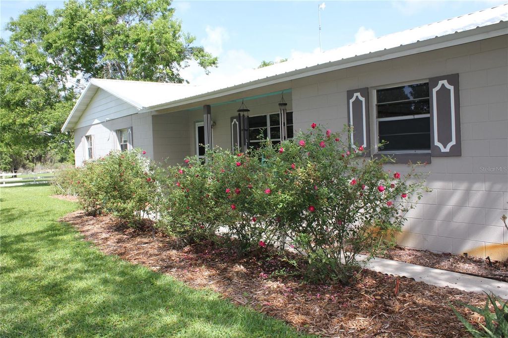 Image 16 of property listing at 8225 WAKEFORD ROAD, Lake Wales, FL 33898