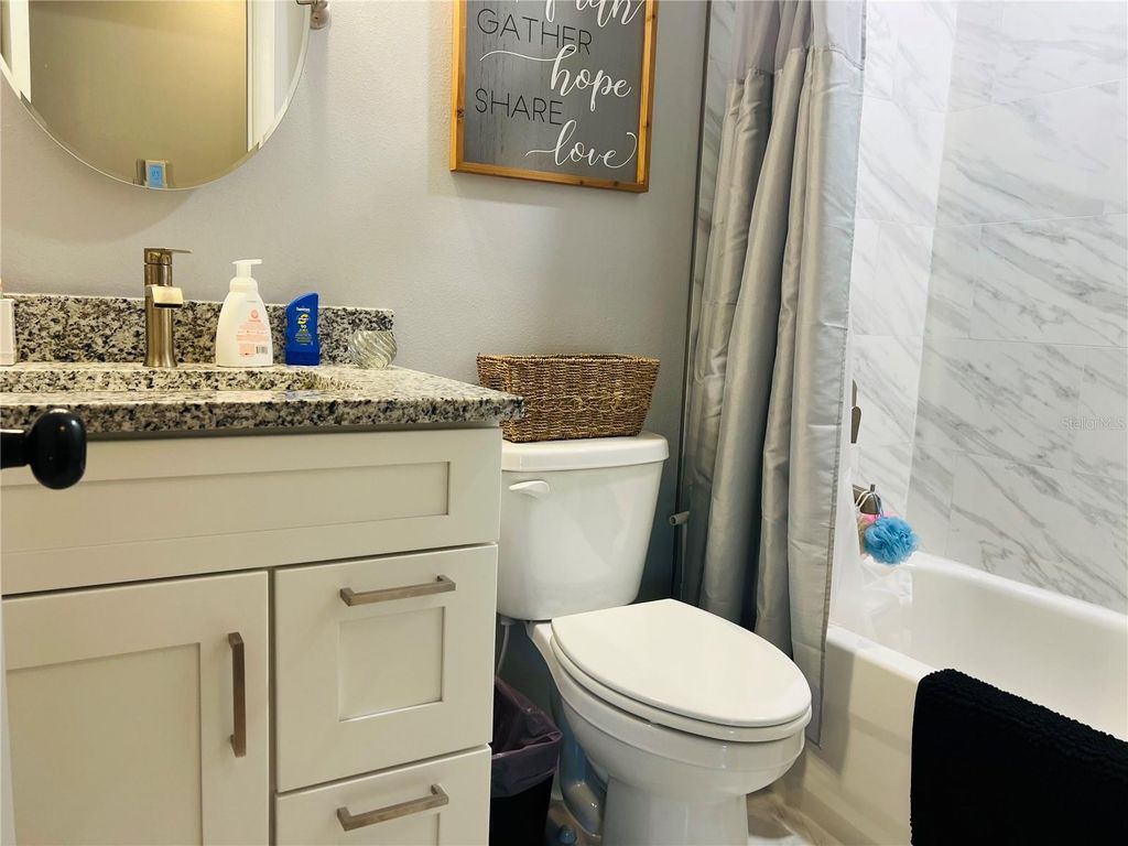 Image 25 of property listing at 8225 WAKEFORD ROAD, Lake Wales, FL 33898