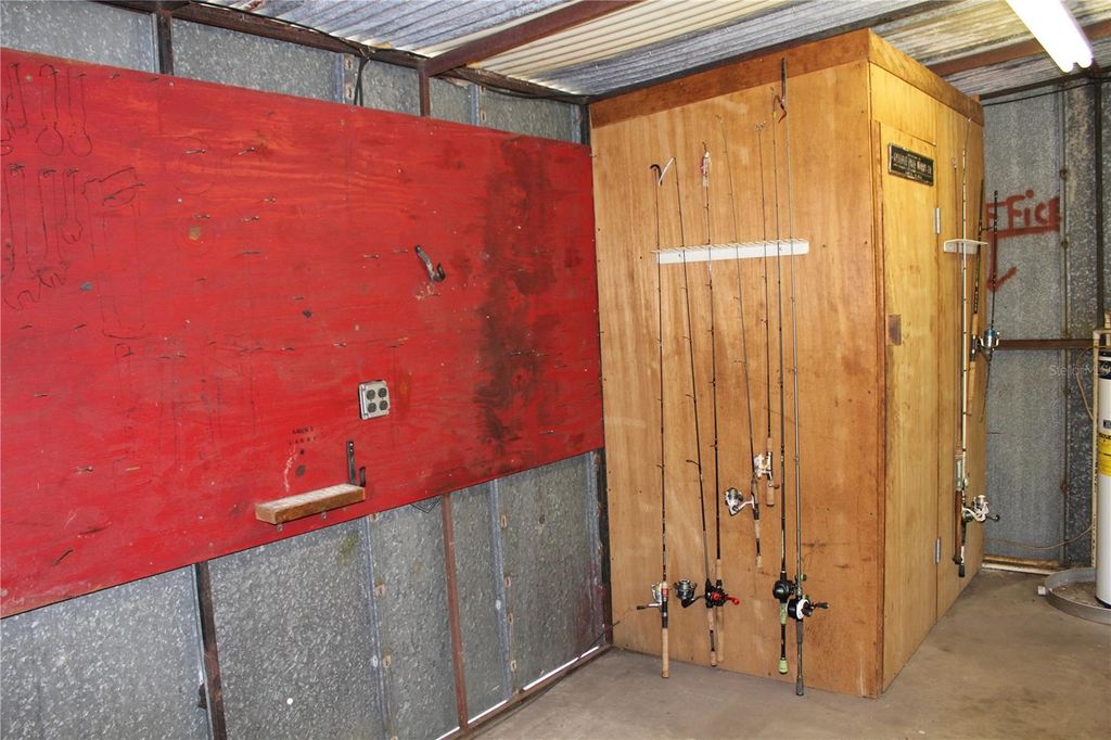 Image 69 of property listing at 8225 WAKEFORD ROAD, Lake Wales, FL 33898