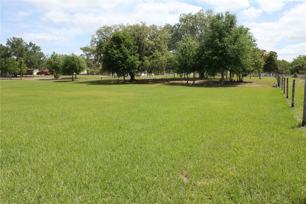 Image 87 of property listing at 8225 WAKEFORD ROAD, Lake Wales, FL 33898