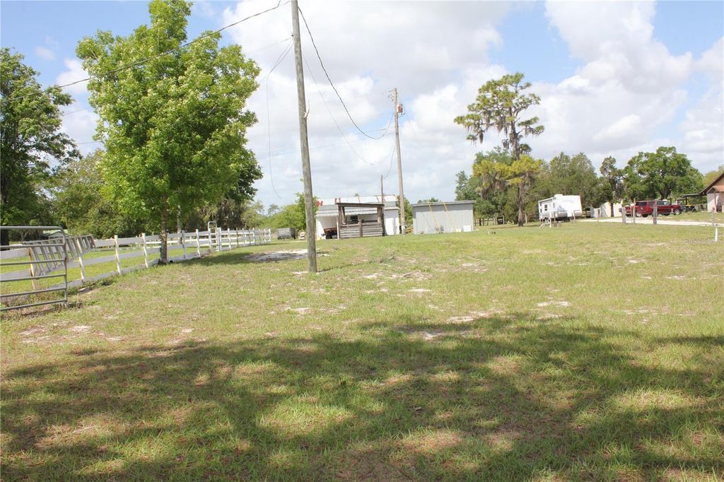Image 89 of property listing at 8225 WAKEFORD ROAD, Lake Wales, FL 33898