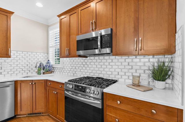 1613 Bulline Street, Daniel Island, SC 29492