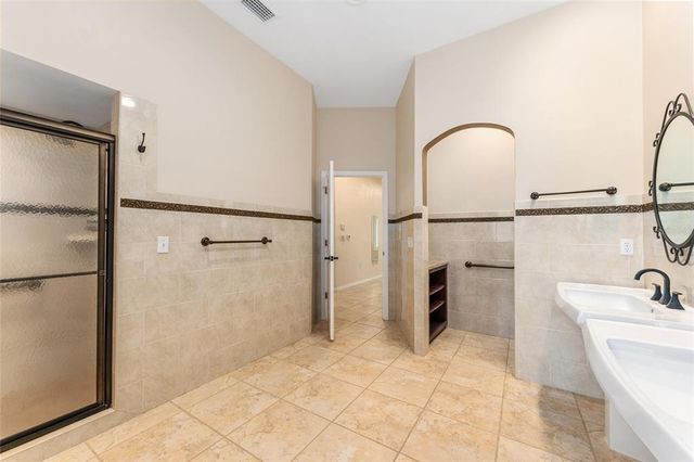 10106 NW 13TH AVENUE, Gainesville, FL 32606