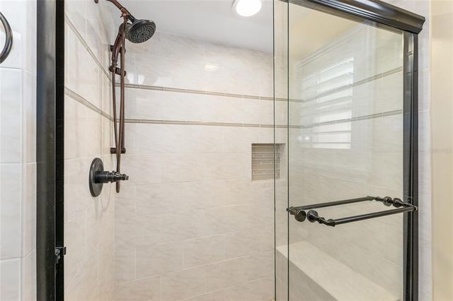 10106 NW 13TH AVENUE, Gainesville, FL 32606