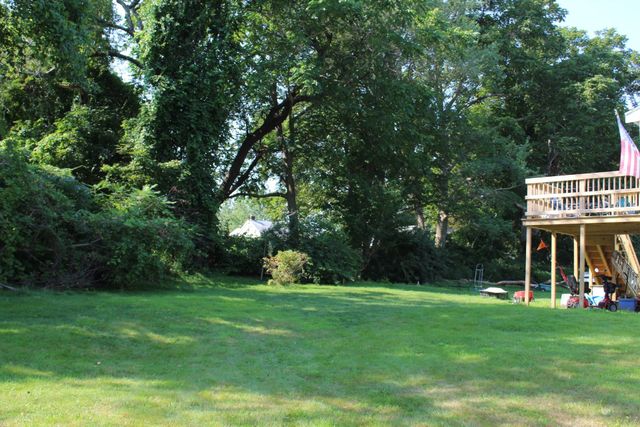 1 Howard George Ct, Salisbury, MA 01952