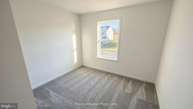 36 N CONIFER DR, Elizabethtown, PA 17022