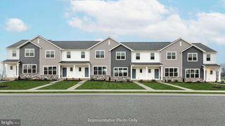 36 N CONIFER DR, Elizabethtown, PA 17022