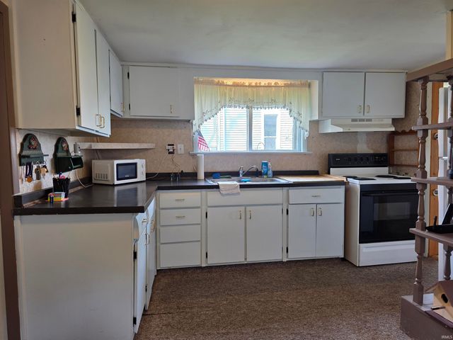 458 Whitelock Street, Huntington, IN 46770