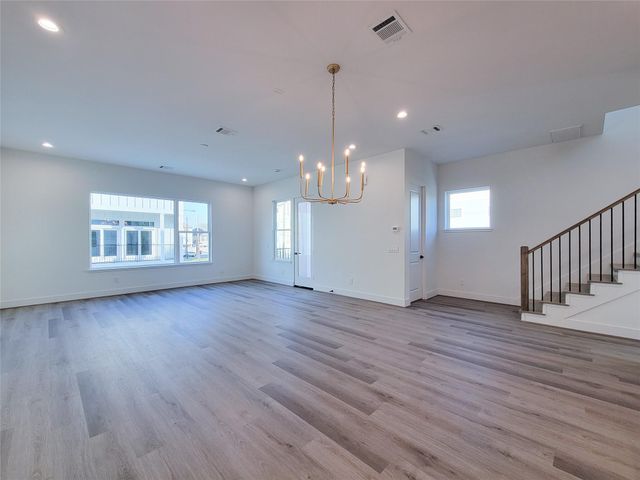 7703 Earl Rudder Way, Houston, TX 77055