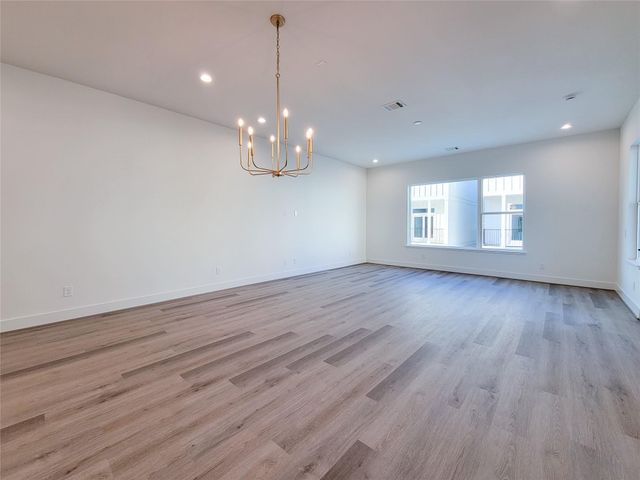 7703 Earl Rudder Way, Houston, TX 77055