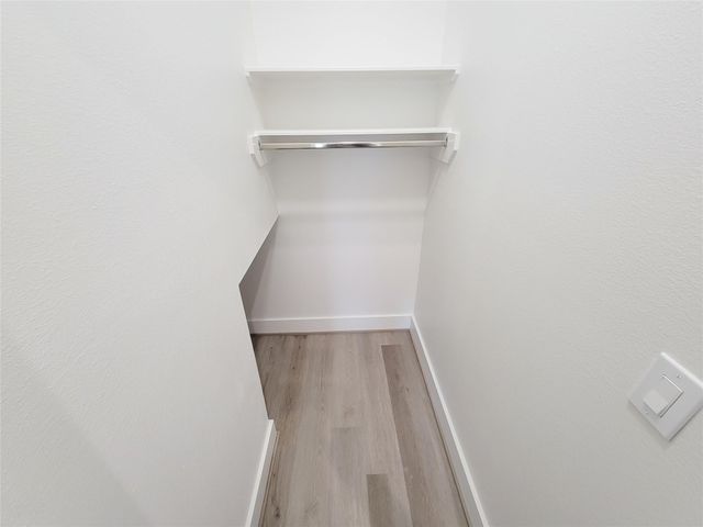 7703 Earl Rudder Way, Houston, TX 77055