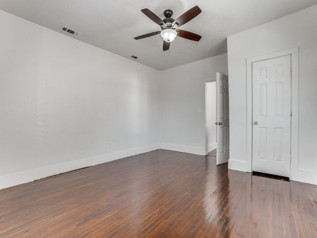 1630 Poplar Street, Dallas, TX 75215