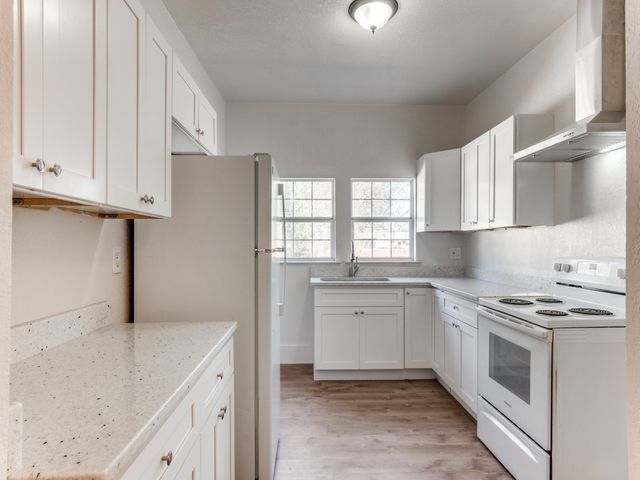 1630 Poplar Street, Dallas, TX 75215