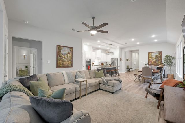 105 Dove Springs Court, Conroe, TX 77304