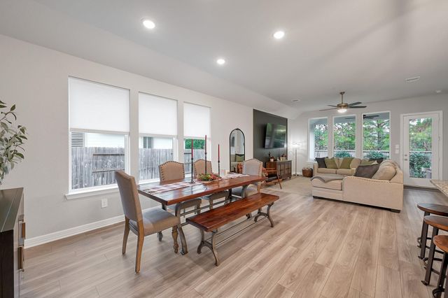 105 Dove Springs Court, Conroe, TX 77304