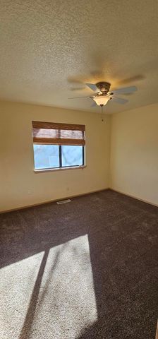 8020 Corona Avenue NE, Albuquerque, NM 87122