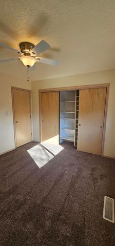 8020 Corona Avenue NE, Albuquerque, NM 87122