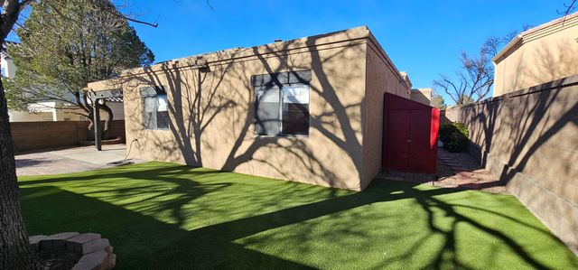 8020 Corona Avenue NE, Albuquerque, NM 87122