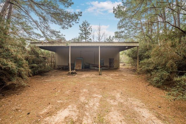 111 Whispering Meadow, Magnolia, TX 77355